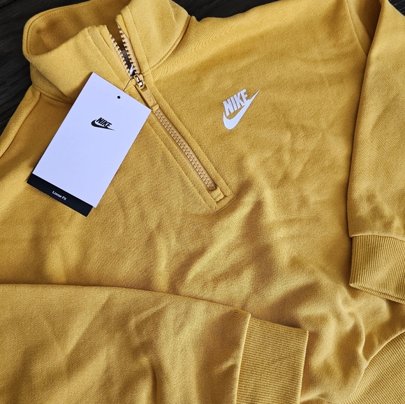 Nike Girl's Sportswear sweater - Picture 2 of 6